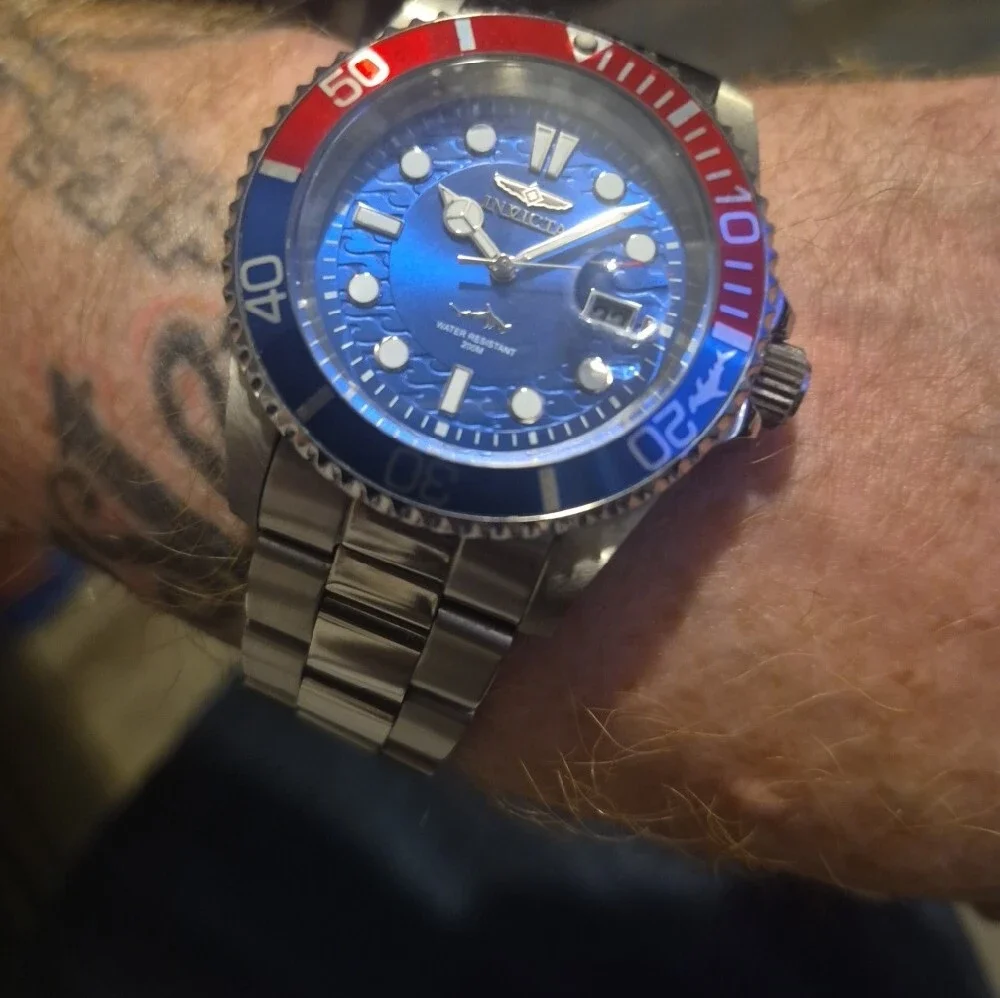 Invicta Men's Blue Dial Diver Watch with Red-Blue Bezel Pepsi Watch Brand New